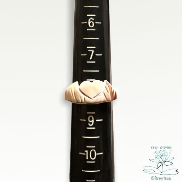 Handmade Hawaiian Carved Heart Seashell Ring Size 8 - Picture 5 of 9